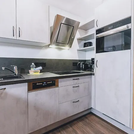 Alpine Living By We Rent, Summercard Included Apartment *