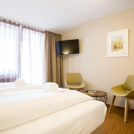 Alpine Living By We Rent, Summercard Included Apartment Zell am See