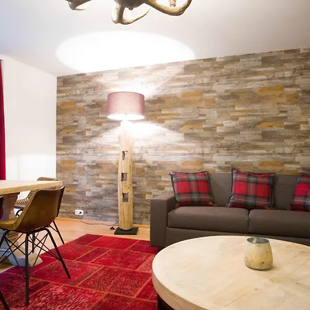 Alpine Living By We Rent 滨湖采尔