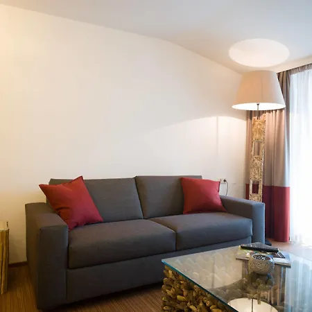 Alpine Living By We Rent, Summercard Included Apartment
