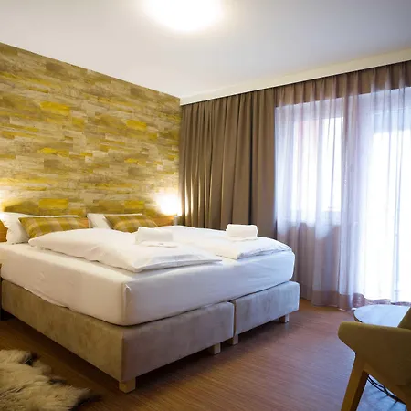 Appartamento Alpine Living By We Rent, Summercard Included *