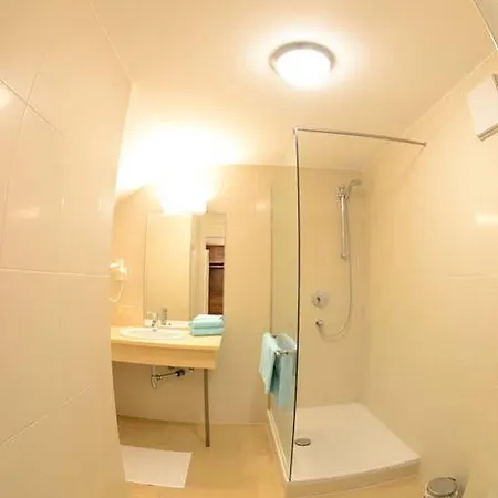 Alpine Living By We Rent, Summercard Included Apartment
