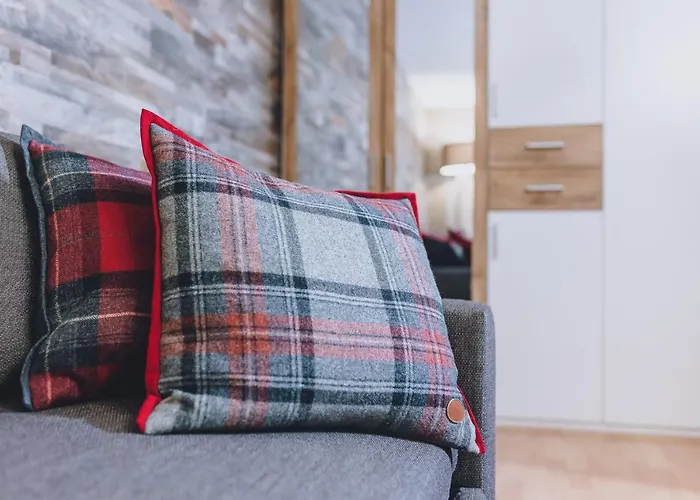 Alpine Living By We Rent, Summercard Included Apartman *