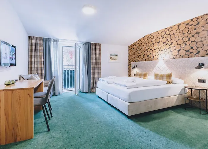 Alpine Living By We Rent, Summercard Included Apartman